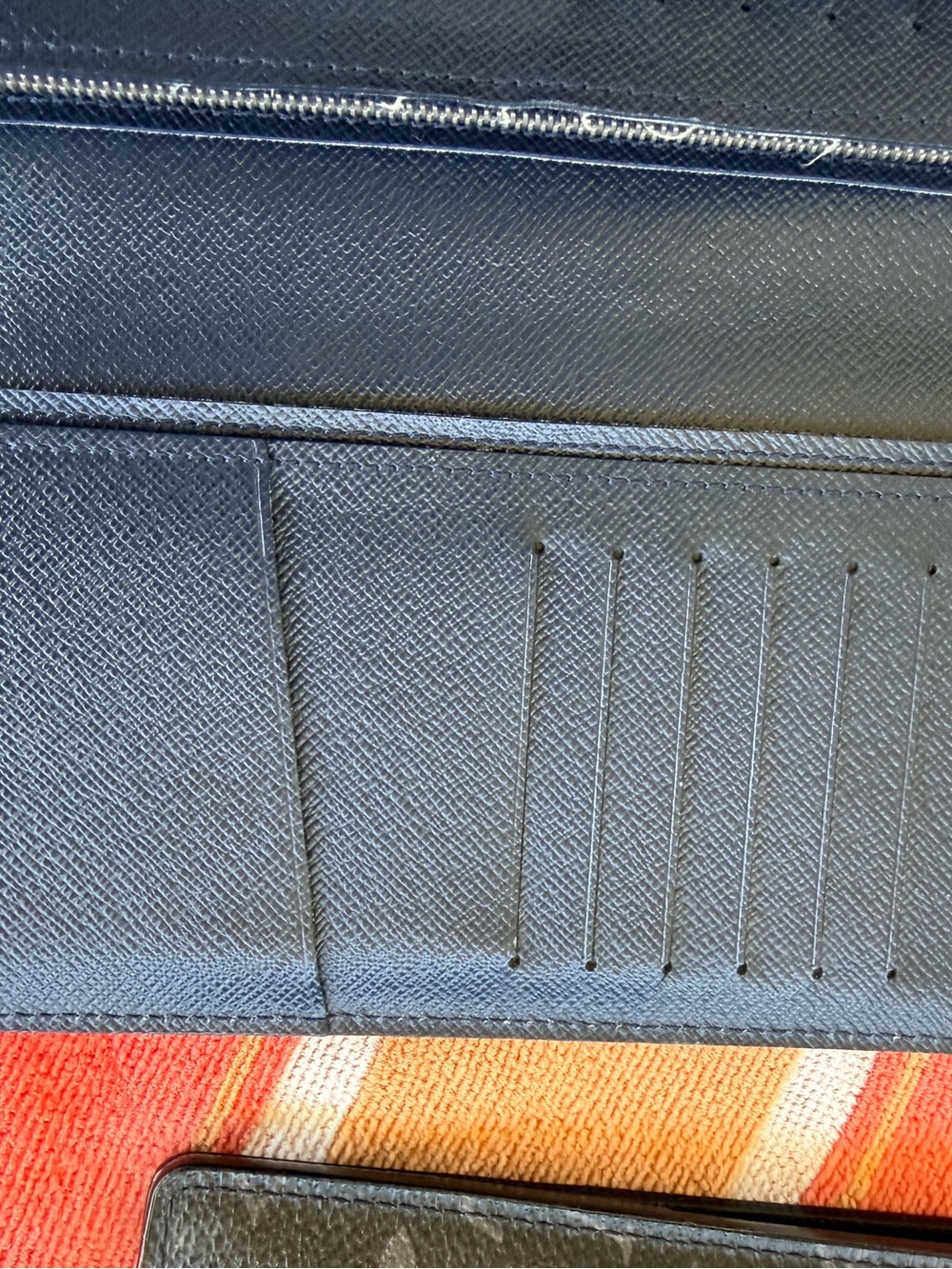 Louis Vuitton Bi-fold Epi Long Wallet💝💝💝 - Picture 7 of 8